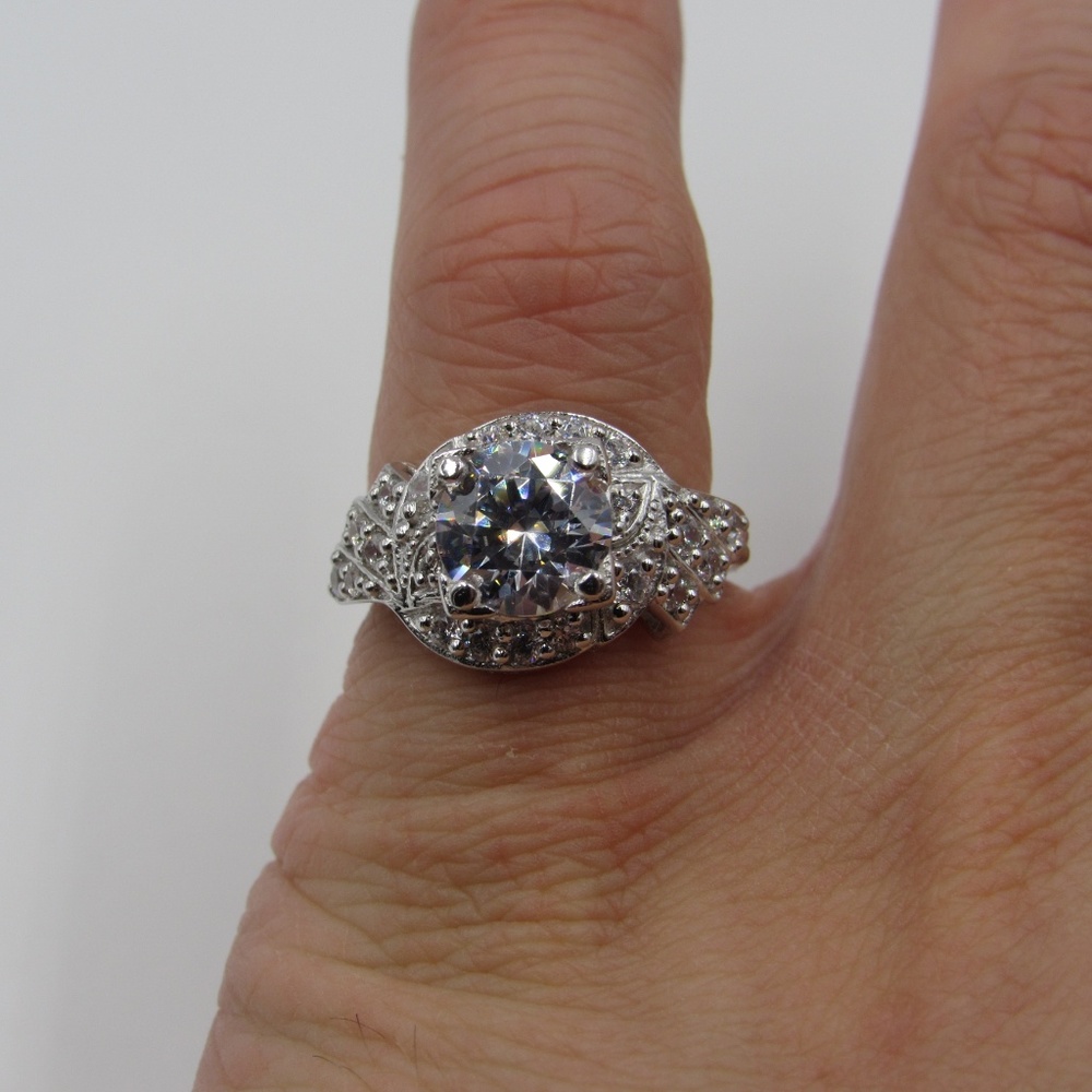 Vintage Size 5.75 Sterling Bright Clear CZ Ring - Picture 4 of 8